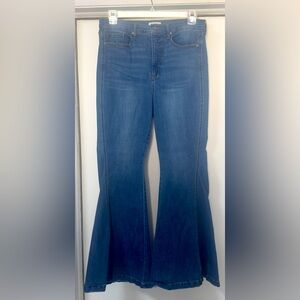 Sofia Vergara Mega Flare Jeans Size 14 - 33 inseam